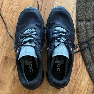 Women’s On Trail Running shoes in Cloudventure